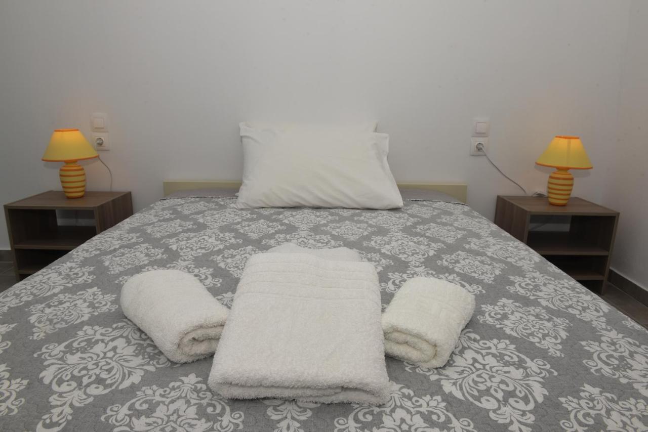 Splendide Apartments อายิโอสนิโกลาโอส ภายนอก รูปภาพ